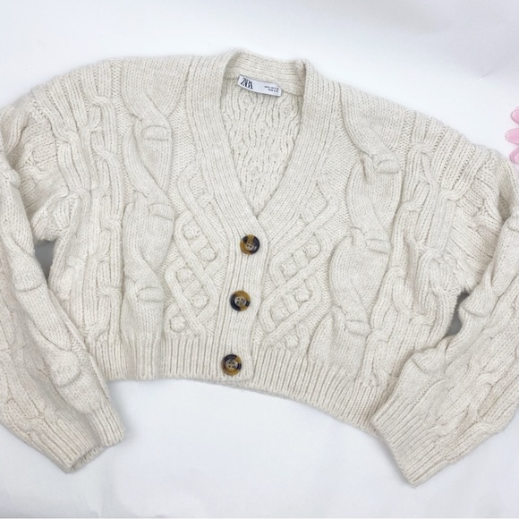 Zara Cable Knit Soft Chunky Cropped Button Front V Neck Cardigan Sweater Ivory - Picture 6 of 14